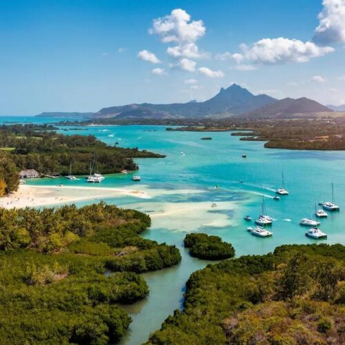 ⛵ Île Aux Cerfs Catamaran Cruise